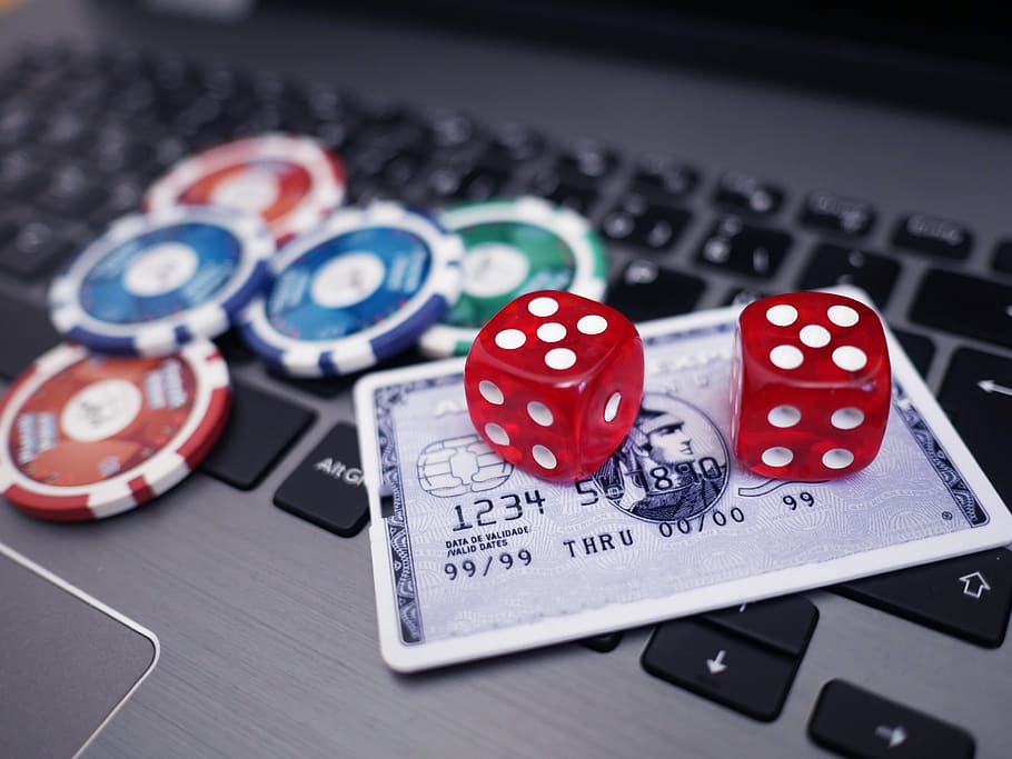Questions to Ask Yourself Before Starting at an Online Gambling Site